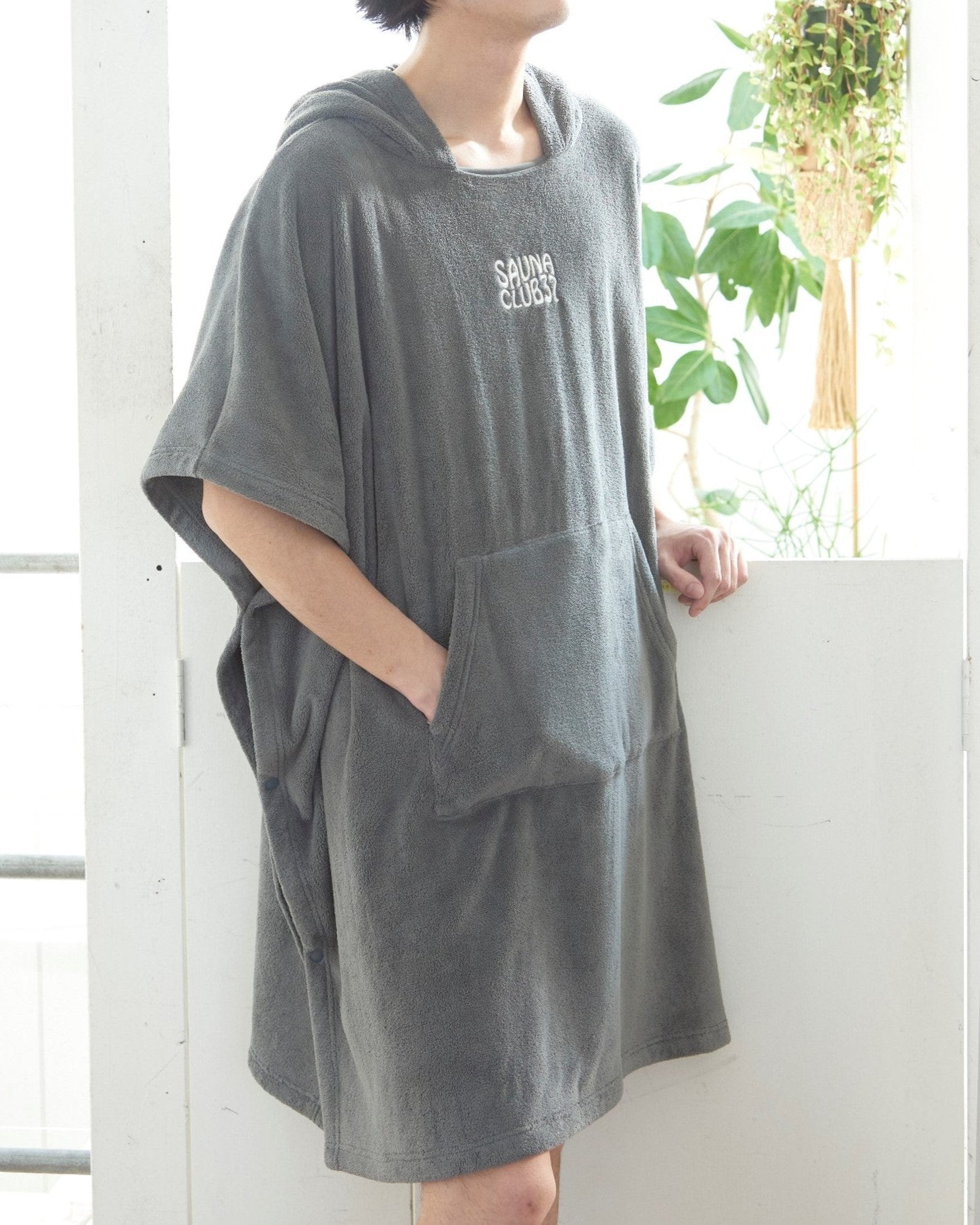SAUNACLUB MULTI PONCHO – H Tokyo